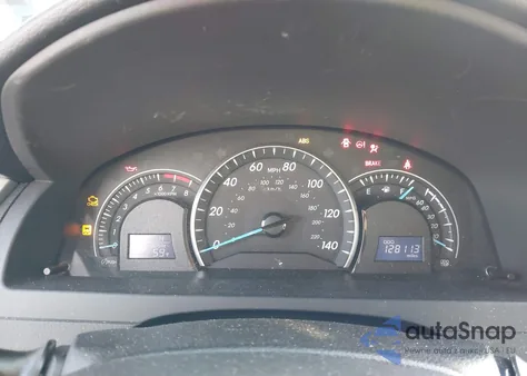 2012 Toyota Camry Le z USA, uszkodzony, nr VIN 4T4BF1FK8CR248498